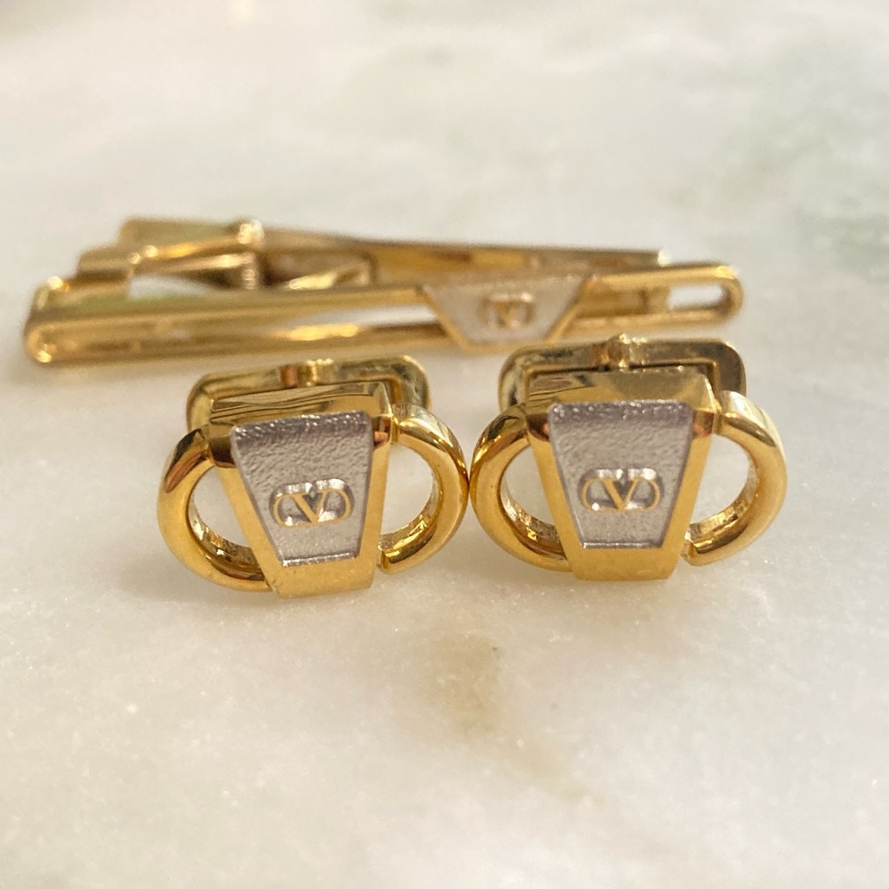 Valentino Cuff Links + Tie Clip Set - Picture 7 of 8